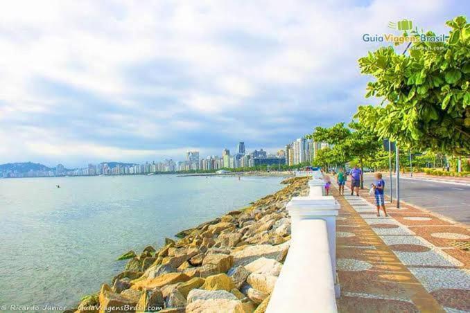 Kitnet Na Ponta Da Praia ,Santos, A Uma Quadra Da Praia, Proximo Ao Aquario Apartamento Exterior foto